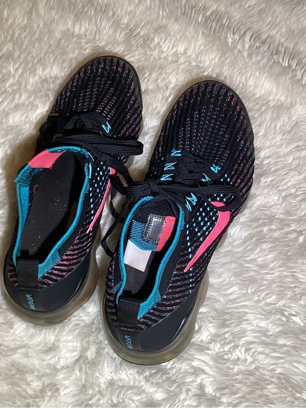 Nike Air Women's Black/Pink Flyknit Running Sneakers size 8.5